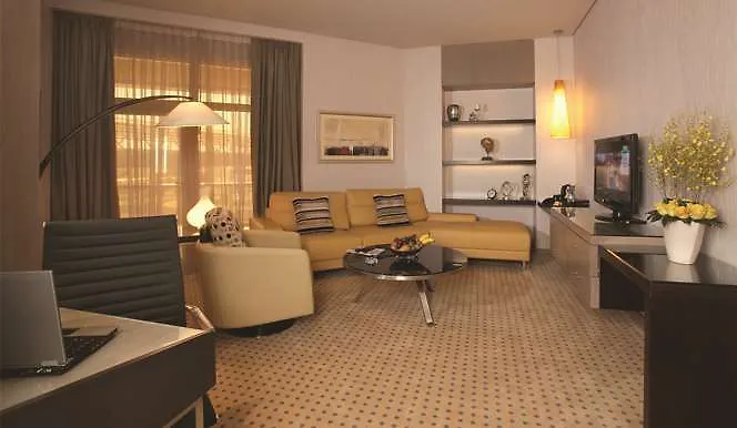 Time Grand Plaza Hotel, Dubai Airport 4*,