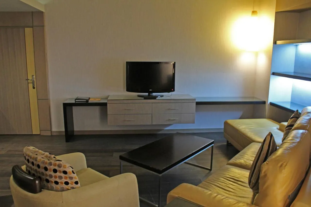 Time Grand Plaza Hotel, Dubai Airport 4*,